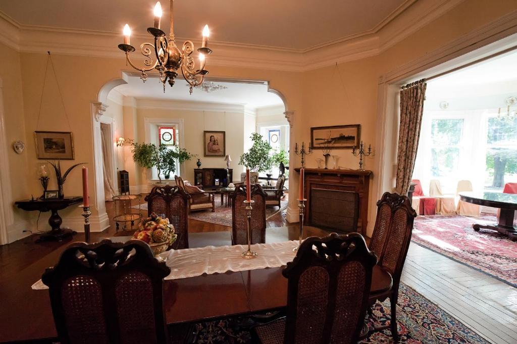 Bed & Breakfast Grand Victorian Niagara Falls