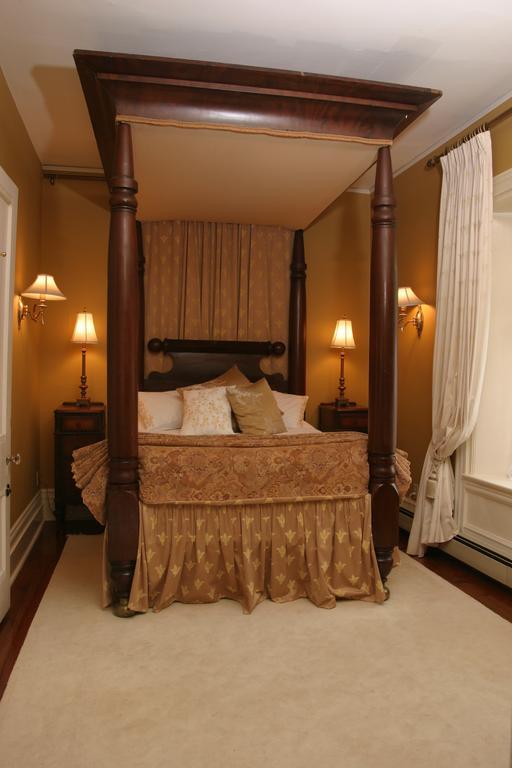 Grand Victorian Bed & Breakfast 3*
